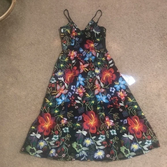 open lace back dress Maren Carnation Floral Dress – Dress the Population main image 1